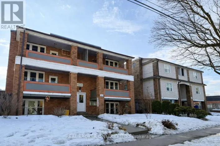 17 LOUISA STREET, Kitchener