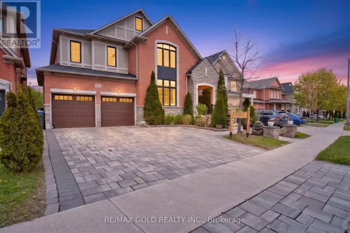 17 MAISONNEUVE BOULEVARD E, Brampton