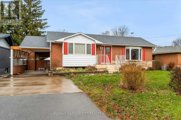 17 MARILYN STREET, Grimsby