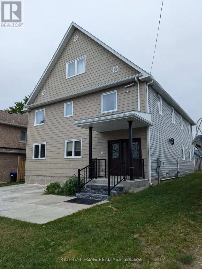 17 MIDDLEBROOK ROAD, Wasaga Beach