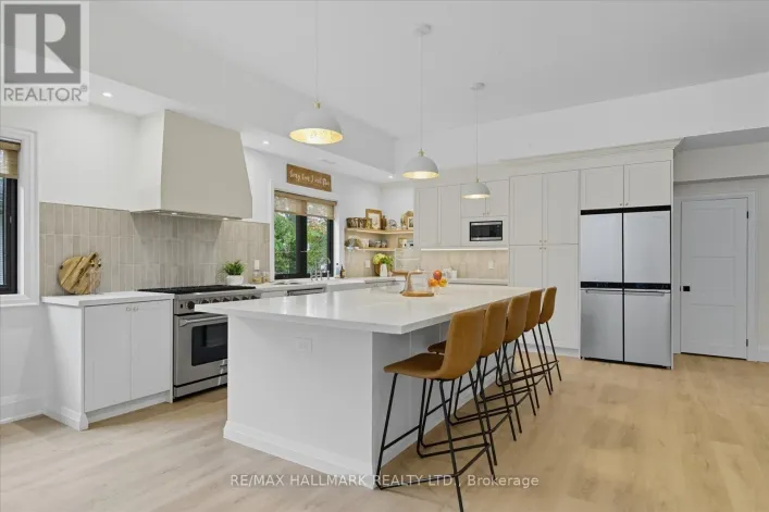 17 MILL STREET, East Gwillimbury