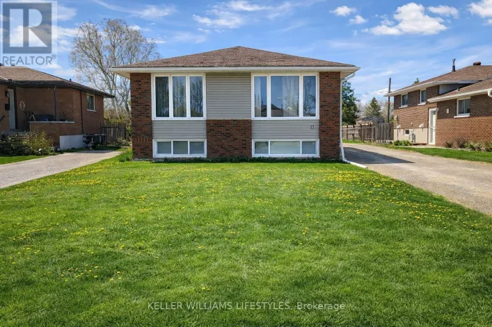 17 NIGHTINGALE DRIVE, North Bay