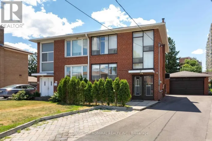17 PAMILLE PLACE, Toronto