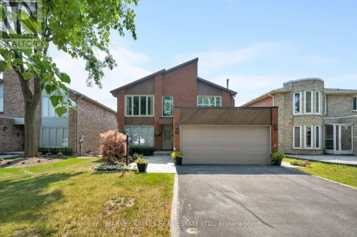 17 PETERBOROUGH AVENUE, Markham