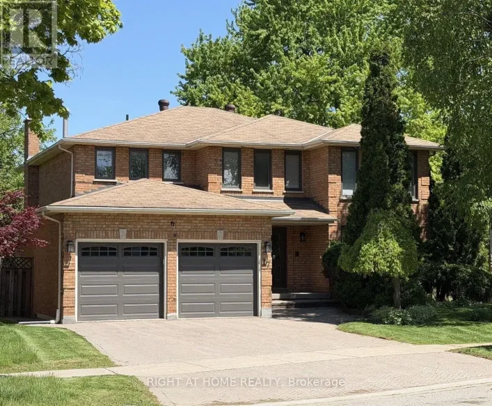 17 PICCADILLY ROAD, Richmond Hill