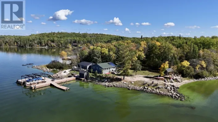 17 PIPESTONE POINT LAKE OF THE WOODS, DISTRICT OF KENORA