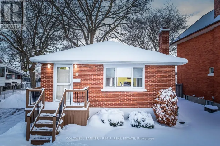 17 QUEEN STREET, Quinte West