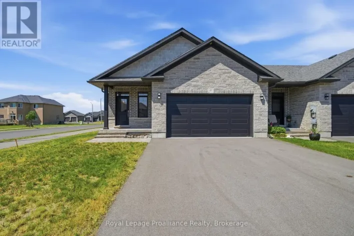 17 RAYCROFT DRIVE, Belleville