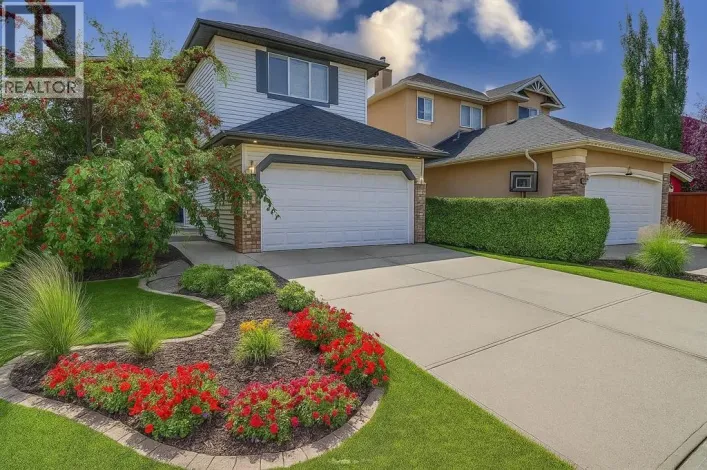 17 Royal Birkdale Crescent NW, Calgary