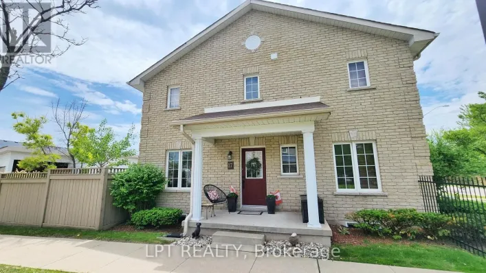 17 SILVER MAPLE CRESCENT, Barrie