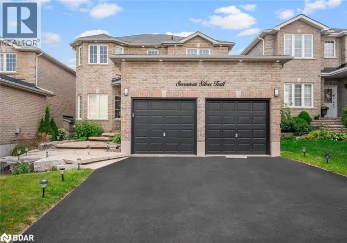17 SILVER Trail, Barrie