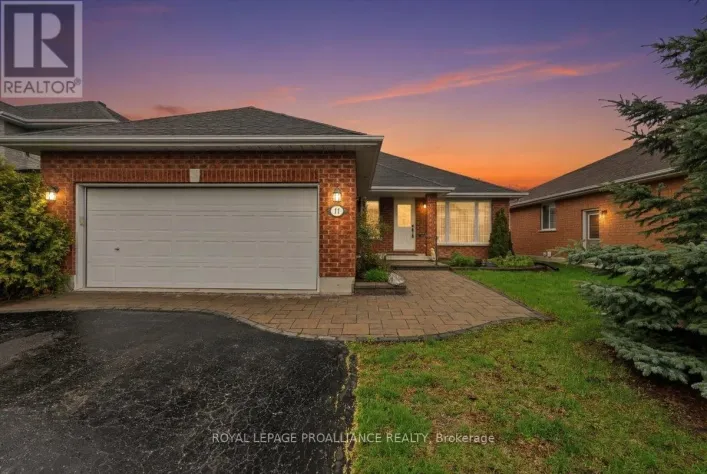 17 SPRUCE GARDENS, Belleville