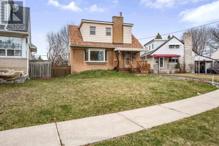 17 TOFIELD CRESCENT, Toronto