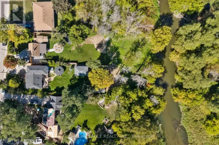 17 TOLL ROAD, East Gwillimbury