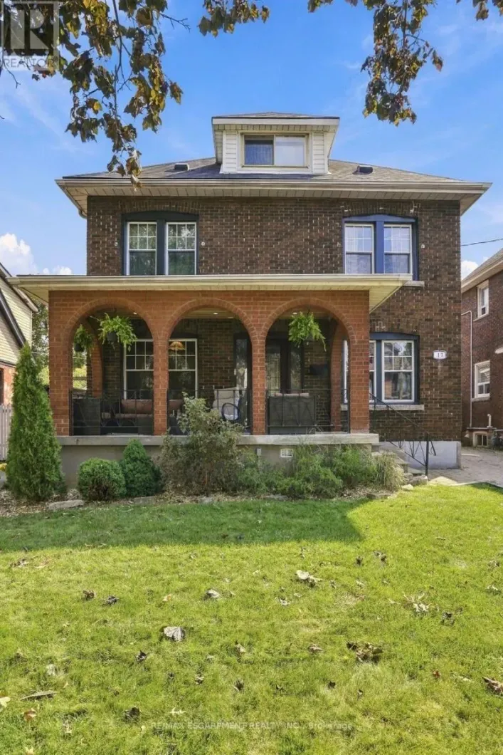 17 TUXEDO AVENUE S, Hamilton