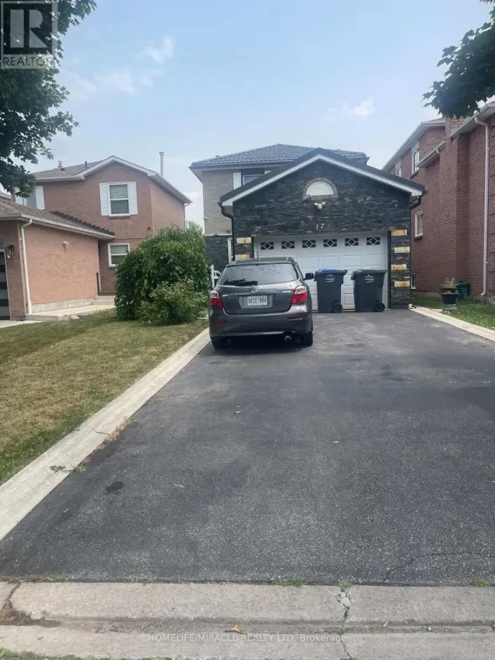 17 WAYNE NICOL DRIVE, Brampton