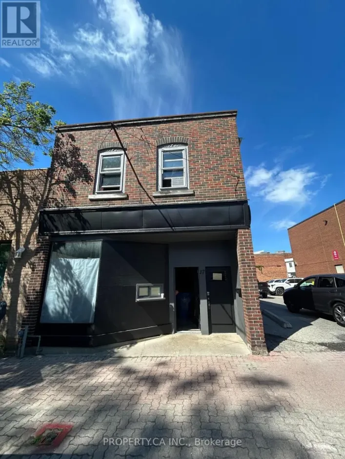 17 WEST STREET S, Orillia