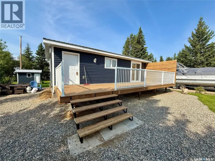 House for sale: 17 White Poplar CRESCENT, Candle Lake