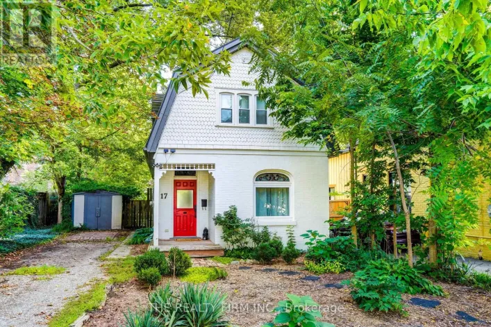 17 WOODWARD AVENUE, London North