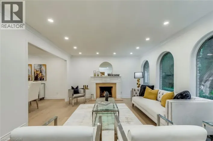 170 CAVENDISH Court, Oakville