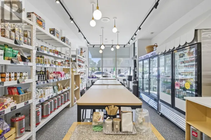 1700 ST CLAIR AVENUE W, Toronto