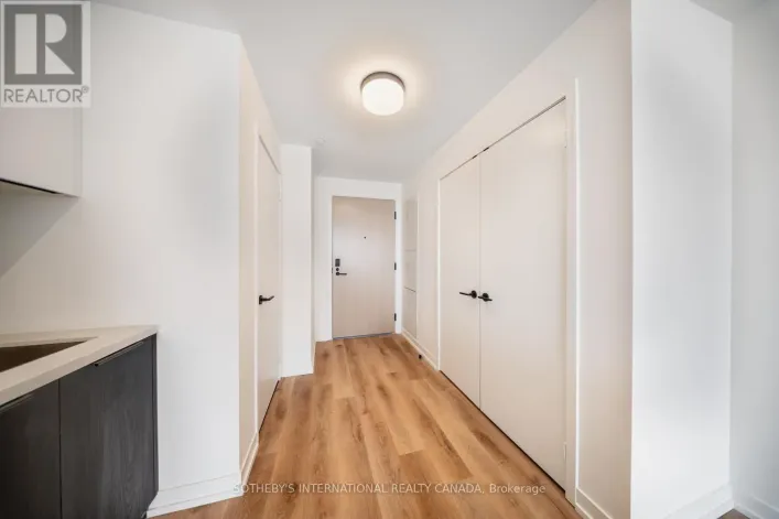 1701 - 5 YORK GARDEN WAY, Toronto