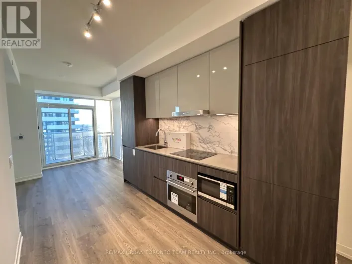 1701 - 8 INTERCHANGE WAY, Vaughan