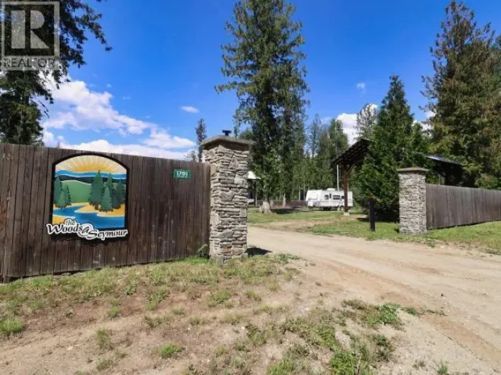 1701 Ireland Road Unit# 9, Seymour Arm