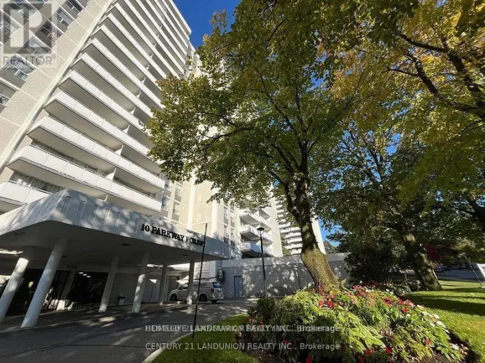 1702 - 10 PARKWAY FOREST DRIVE, Toronto