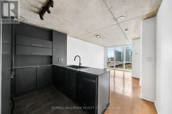 1702 - 11 BRUNEL COURT, Toronto