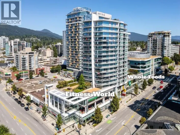 1702 125 14TH STREET, North Vancouver
