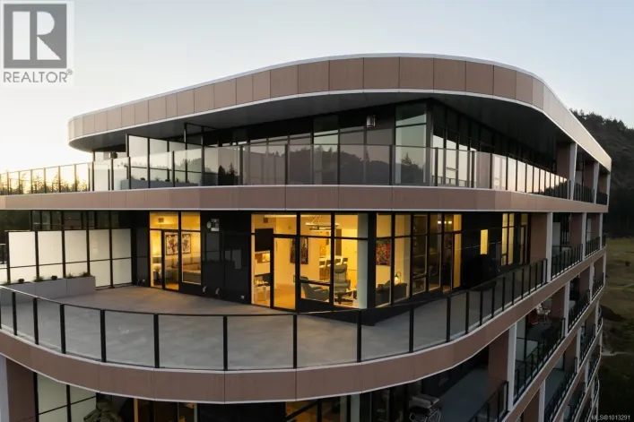 1702 2000 Hannington Rd, Langford