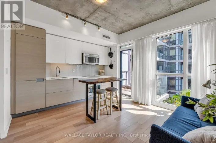1702 - 210 SIMCOE STREET, Toronto