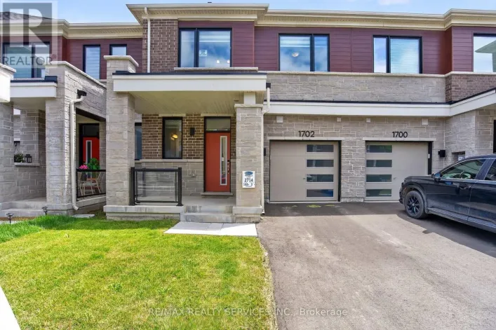 1702 DANCE COURT W, Milton