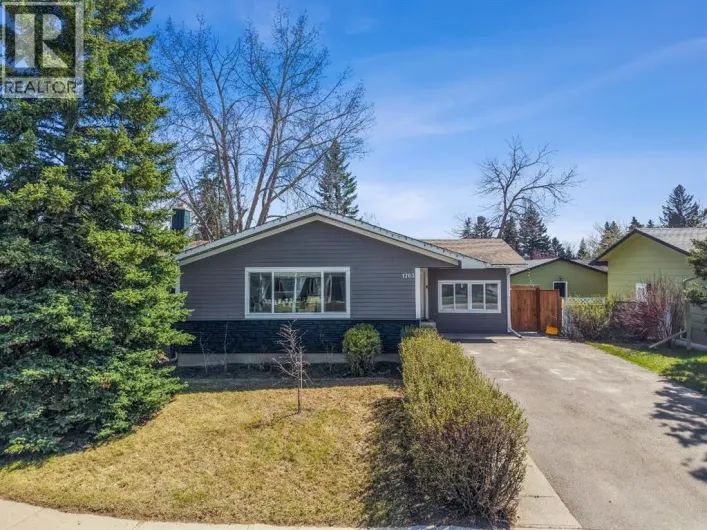 1703 110 Avenue SW, Calgary