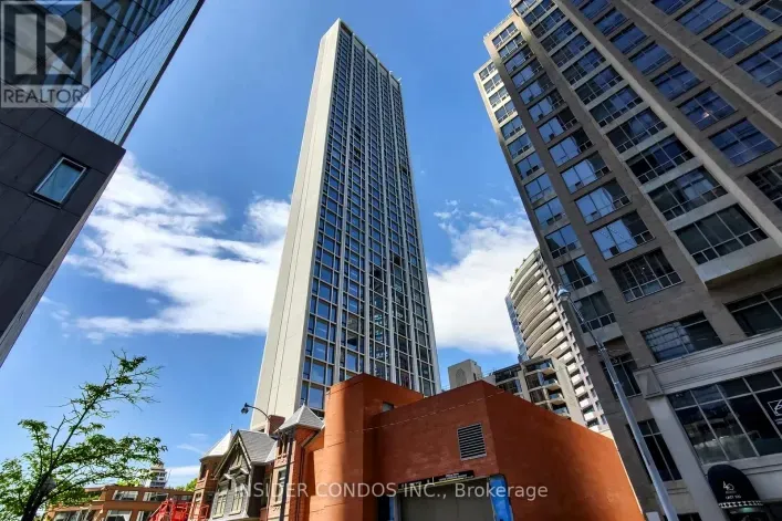 Apartment for sale: 1703 - 1315 BAY STREET, Toronto