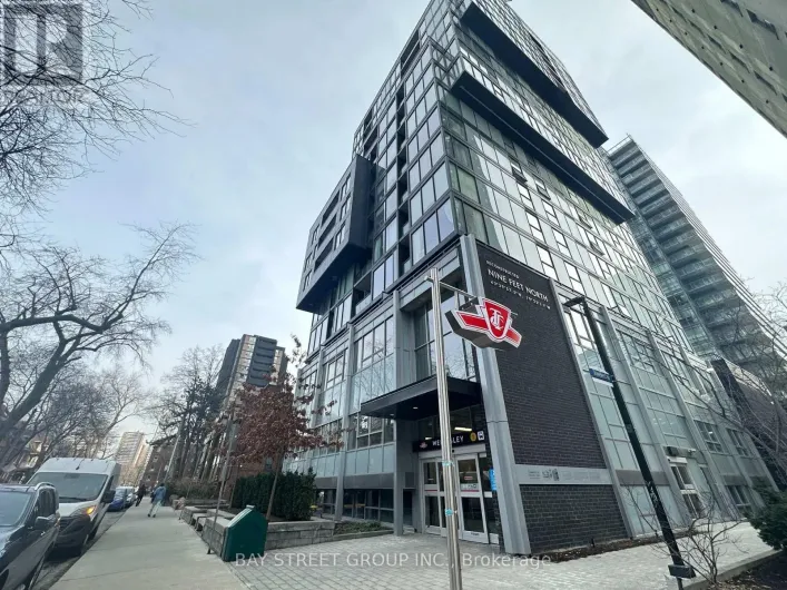 1703 - 17 DUNDONALD STREET, Toronto