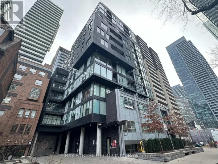 1703 - 17 DUNDONALD STREET, Toronto