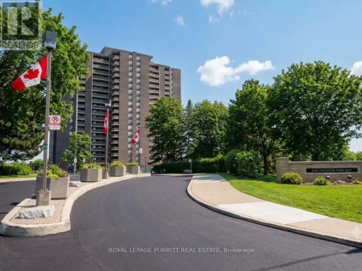 1704 - 1535 LAKESHORE ROAD E, Mississauga