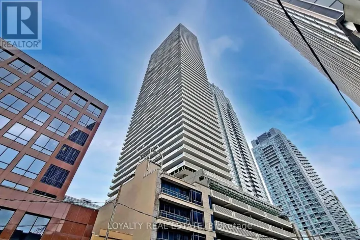 1705 - 2221 YONGE STREET, Toronto