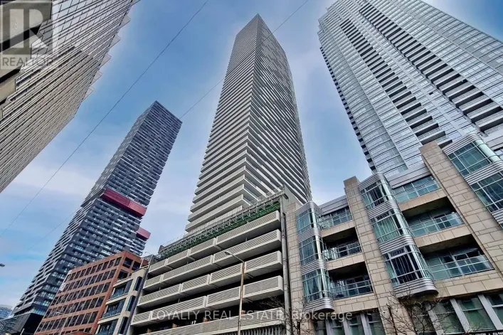 1705 - 2221 YONGE STREET, Toronto