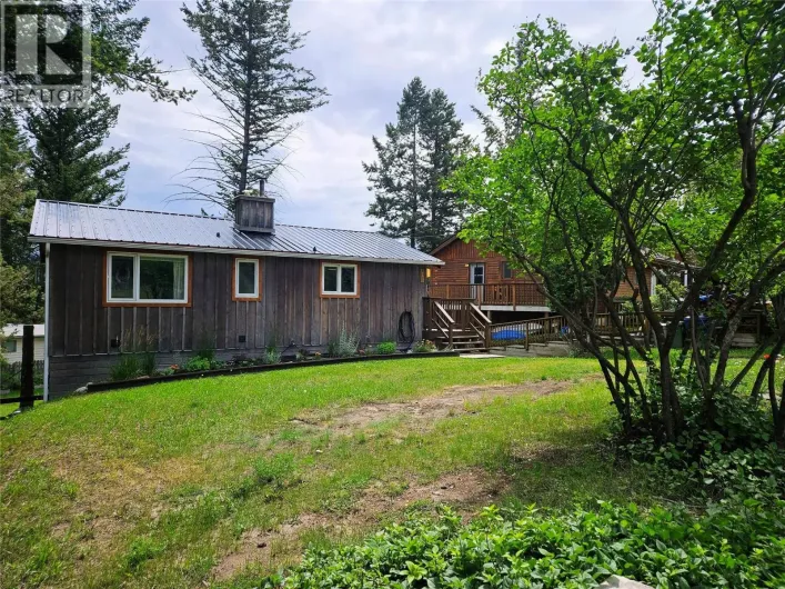 1705 9th Avenue, Invermere