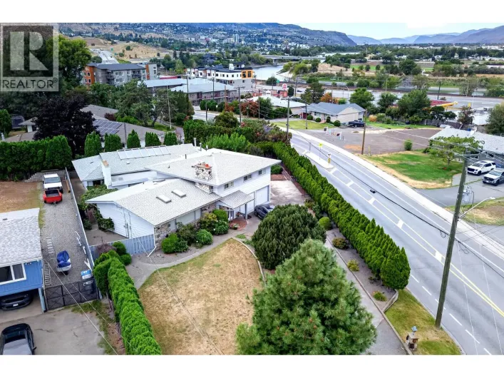 House for sale: 1705 KNOLLWOOD Crescent, Kamloops