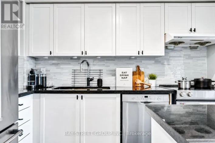 1706 - 55 STRATHAVEN DRIVE, Mississauga