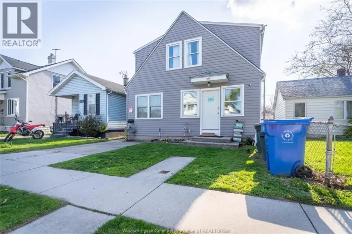 1707 ALBERT, Windsor