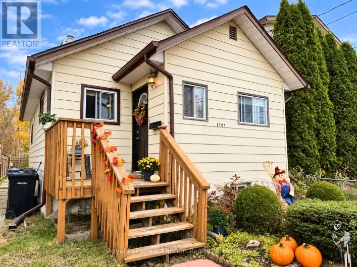 1707 CRAWFORD AVENUE, Thunder Bay