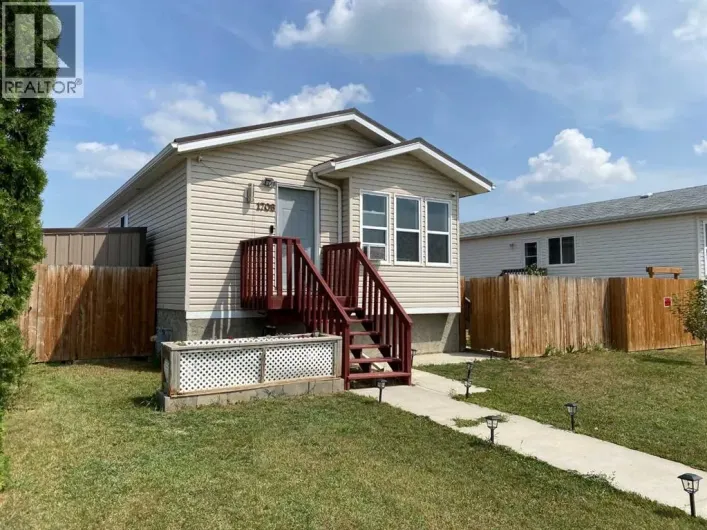 1708 2 Avenue E, Brooks