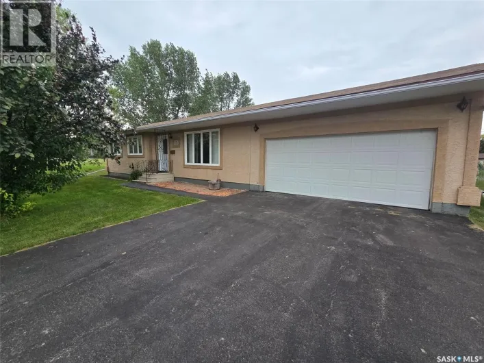 House for sale: 171 Lowestoft STREET, Grayson