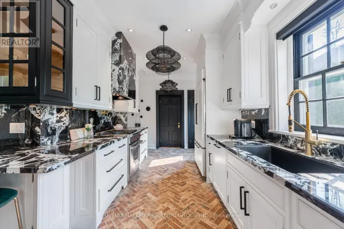 171 OLD FOREST HILL ROAD, Toronto