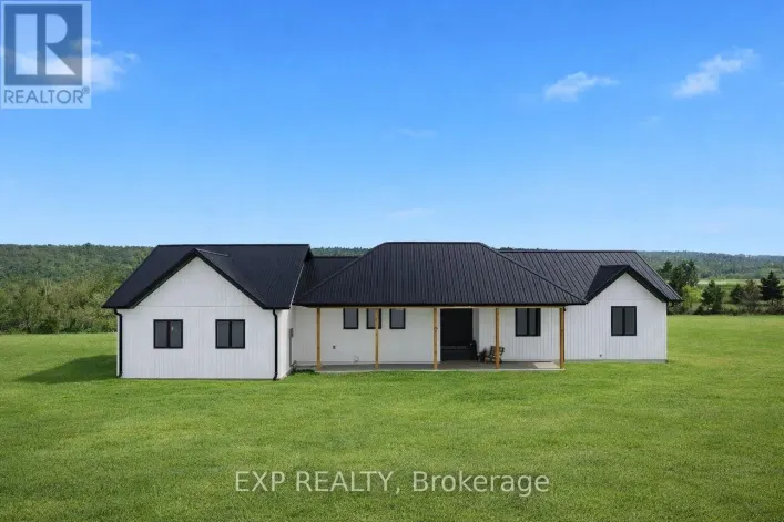 171 PINE HILL CRESCENT, Belleville